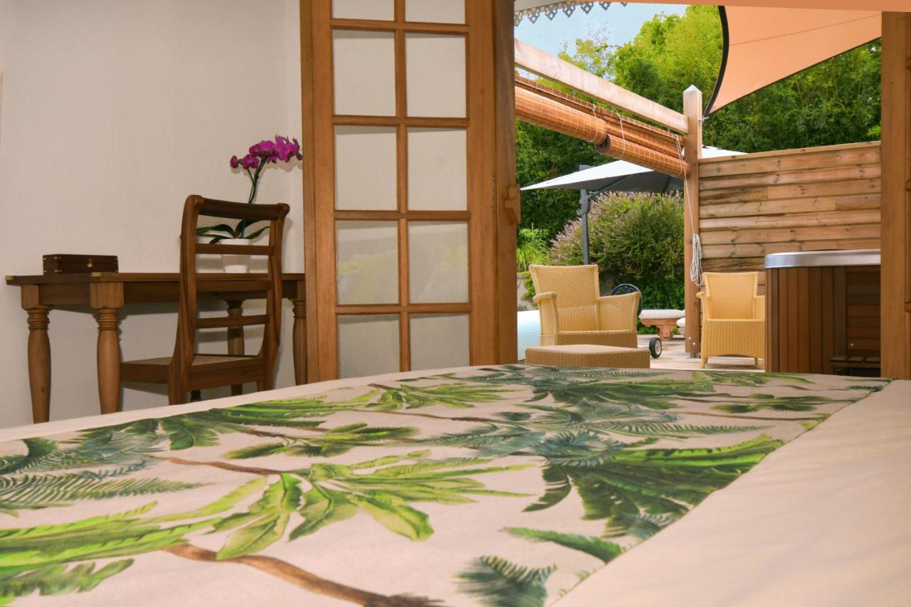 Le Guillaume Le Jacaranda Du Guillaume Bed & Breakfast エクステリア 写真